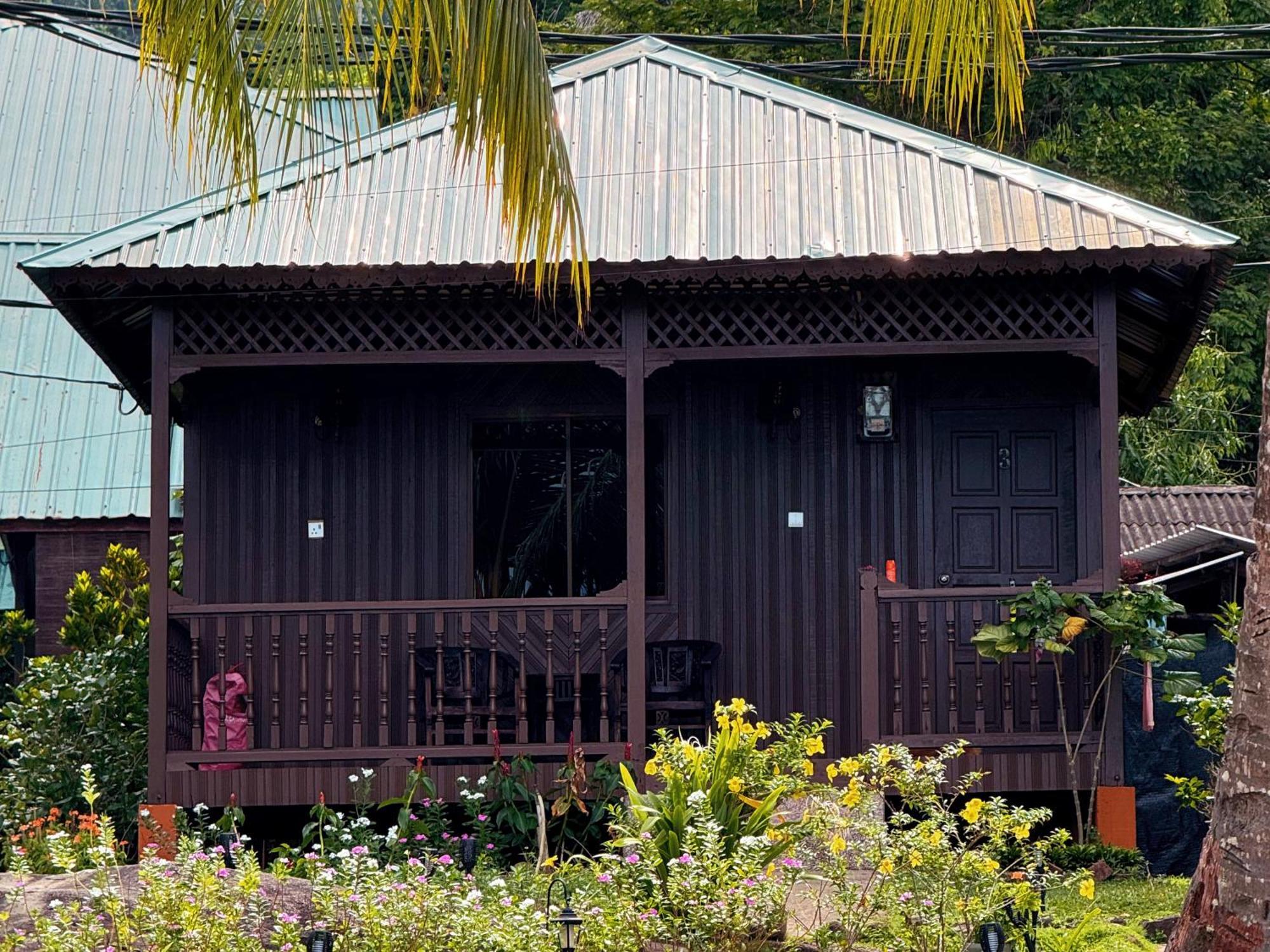 Abc Chalet Tioman Kampong Ayer Batang Exteriör bild