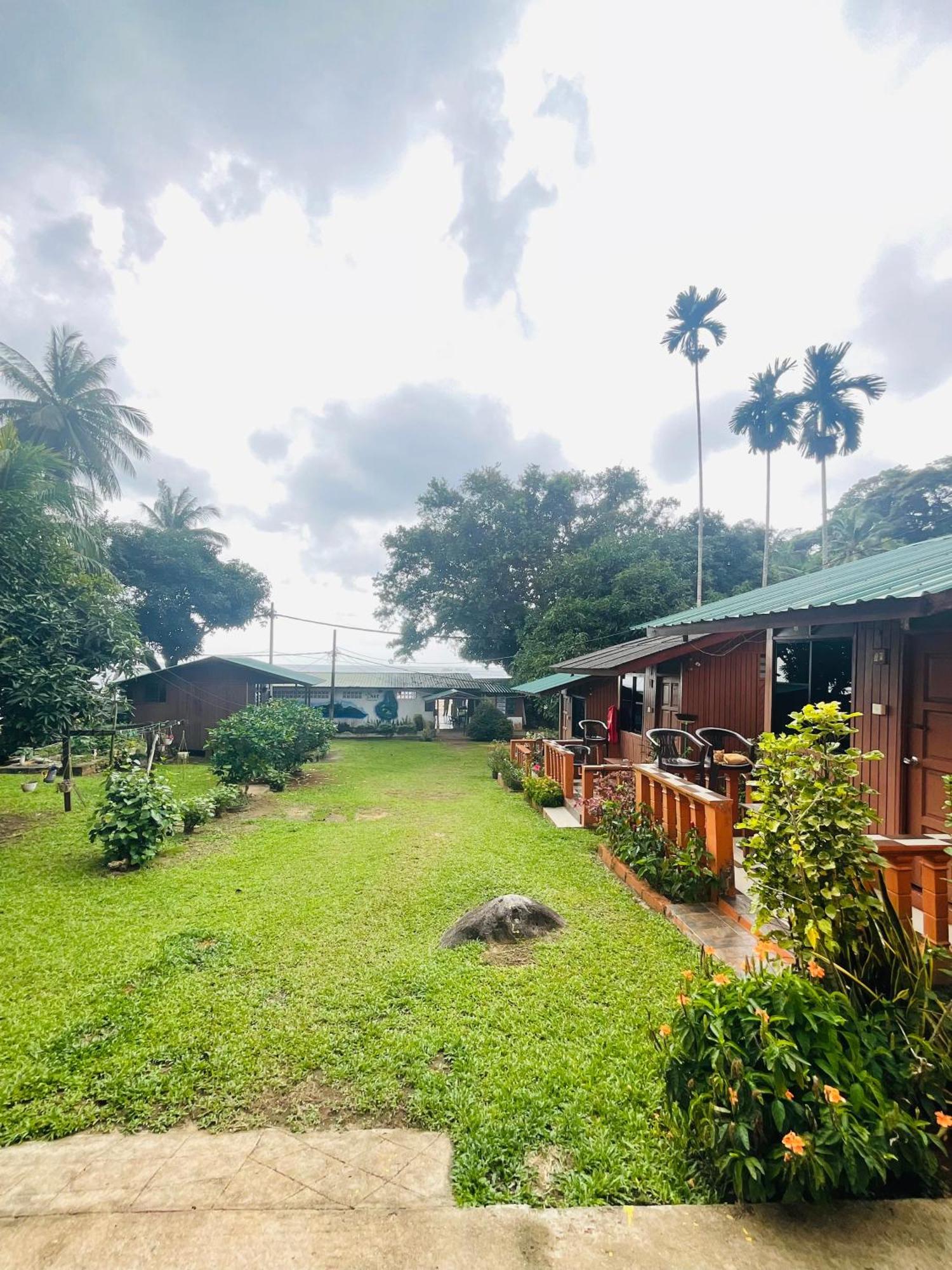 Abc Chalet Tioman Kampong Ayer Batang Exteriör bild